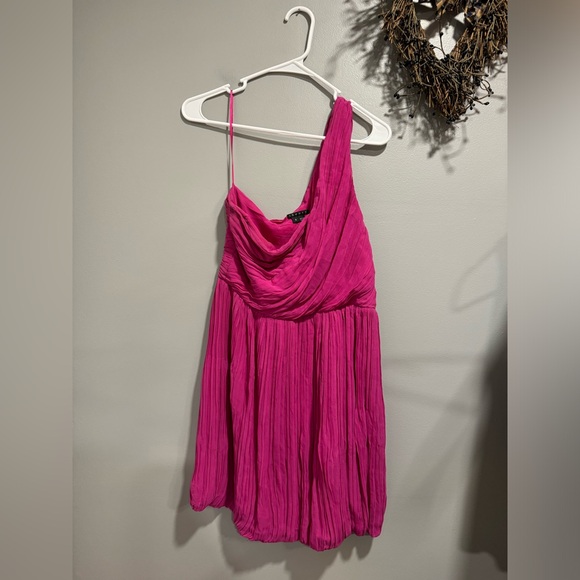 Theory Taliana Georgette Dress Rubellite Pink One Shoulder Bubble Hem Women’s 8 - Picture 3 of 8